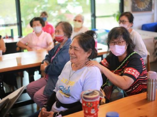 屏東強化家庭照顧支持力，自助互助網絡成社區共好新典範